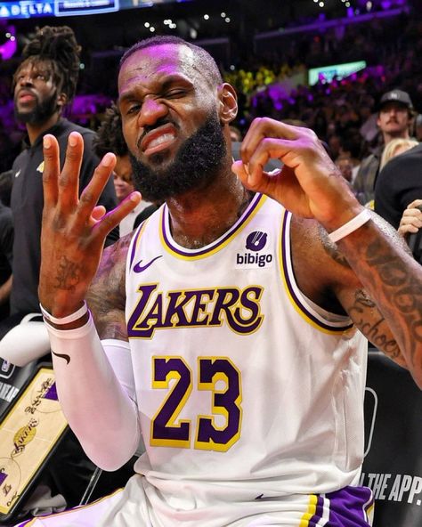 Pic of LeBron After 40K Pts 🥶 Lebron James Wallpapers, King Lebron James, Lebron James Lakers, King Lebron, Kobe Bryant Pictures, Bola Basket, I Love Basketball, Nba Fashion, Basketball Is Life