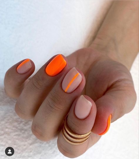 Trendy Orange Nails Almond, August Nails Designs, Neon Orange Nails, Bright Nail Designs, Orange Nail Designs, August Nails, 30 August, Bright Nails, Nagel Inspo