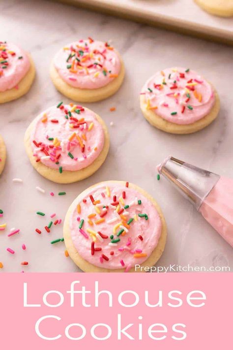 How to make the most delicious Lofthouse Cookies at home! My copycat recipe will give you the most delicious, super soft, cakey, and sweet sugar cookies with that addictively delicious classic pink frosting. These cookies are super easy to make and taste just like that grocery store favorite! Lofthouse Sugar Cookies Recipe, Lofthouse Cookie Recipe, Soft Frosted Sugar Cookies, Lofthouse Sugar Cookies, Lofthouse Cookies, Recipe Keeper, Soft Sugar Cookie Recipe, Frosted Cookies, Christmas Delights