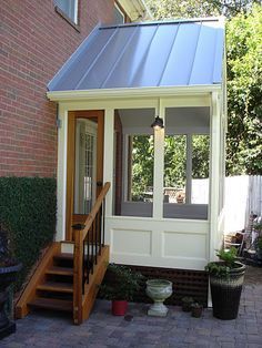 Small vestibule (or covered porch) on a rear or side entry door.. Breezeway Ideas, Patio Plan, Mudroom Addition, Veranda Design, Porch Kits, Screened Porch Designs, Sunroom Ideas, Porch Addition, Building A Porch