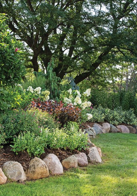 See How His Garden Grows - Midwest Home Stone Edge Flower Bed, Rock Garden Bed Edging, Natural Garden Edging, Flower Borders Garden, Rock Lined Flower Bed, Stone Borders Edging, 2024 Landscape Trends, Garden Stone Border, Woodland Edge Garden