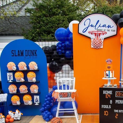 Party Decorations and Rentals on Instagram: "Knicks 1st Birthday  @creationsbynicolexo @creative_desserttable_rentals @shamemories.ilc  #party #firstbirthday #knickstape #knicks #birthday #balloons #basketball" Knicks Birthday Party, Basketball Theme Party Ideas, Rookie Of The Year Basketball Birthday, March Madness First Birthday Party, Nba Themed Birthday Party, First Birthday Basketball Theme, First Kickback Birthday Theme, Rookie Year First Birthday Basketball, 1st Birthday Basketball Theme