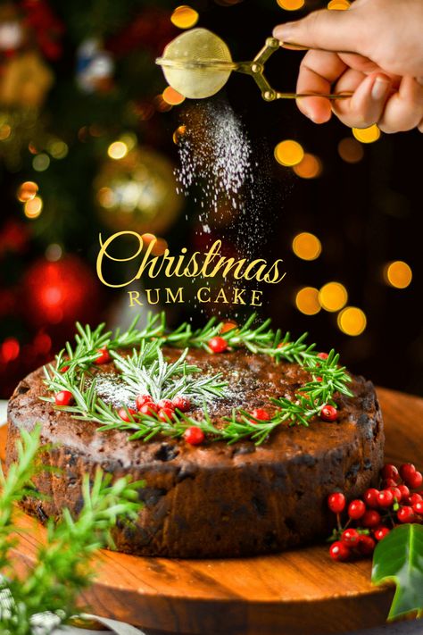 Christmas Rum Cake, Rum Fruit Cake, Traditional Christmas Desserts, Easy Christmas Cake Recipe, Christmas Fruit Cake, Traditional Holiday Recipes, Rum Cake Recipe, Rich Cake, Mango Cheesecake