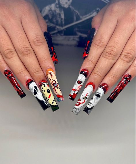 Horror Movie Acrylic Nails, Halloween Movie Themed Nails, Slasher Nail Art, Dope Halloween Nails, Halloween Nails Horror Movies, Micheal Myers Nail Designs, Horror Theme Nails, Horror Movie Nails Halloween, Chuckie Nails