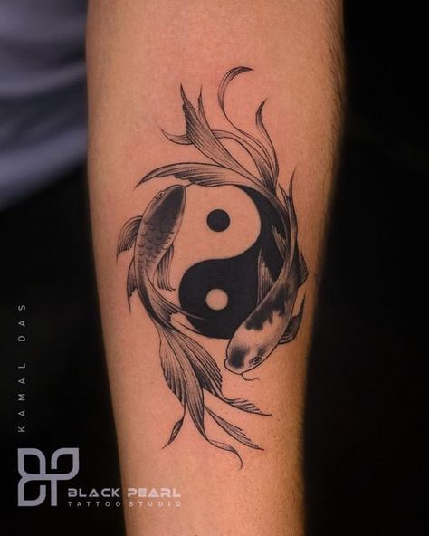 Tato Lingkaran, Chest Tattoo Flowers, Tato Naruto, Coy Fish Tattoos, Carp Tattoo, Tato Ikan Koi, Barcode Tattoo, Tato Naga, Ying Yang Tattoo