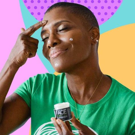 Kelly Rowland Swears By This Black-Owned Farm-To-Face Skin Care Line  | Yolanda Owens' brand is making fresh skin care accessible to all Black women. Black Skincare, Face Regimen, Star Face, Skin Care Business, Black Skin Care, Skin Care Line, Cream Face, Kelly Rowland, Fresh Skin