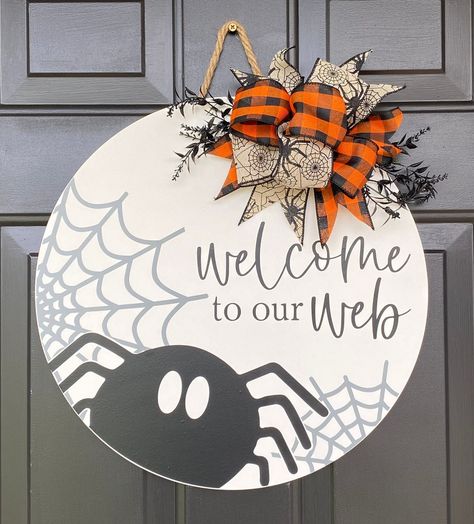 Welcome To Our Web Sign, Rectangle Door Signs, Halloween Door Rounds, Halloween Hanging Decor, Diy Halloween Door Sign, Halloween Circle Signs, Halloween Door Hangers Wooden, Diy Halloween Door Hanger, Halloween Round Wood Signs