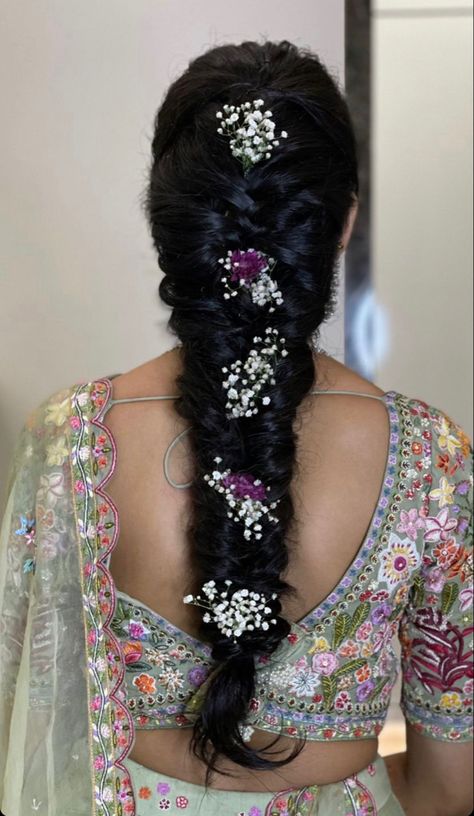 Chotala Hairstyle For Wedding, Hair Styles For House Warming Ceremony, Chotla Hairstyle For Saree, Jura Hairstyle For Wedding, Choti Hairstyle For Lehenga, Bridal Hairstyles Indian Weddings Traditional, Choti Hair Style Hairstyles, Khajuri Choti Hairstyle, Sagar Choti Hairstyles