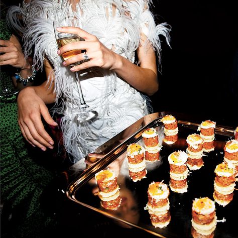 Cocktail Party Style: Tomato tartare stacked on a Parmesan crostini and topped with a sunny-side up quail egg. finger food Cocktail Party Appetizers, Cocktail Party Fashion, Cocktail Wedding Reception, Cocktail Party Food, Wedding Appetizers, Cocktail Hour Wedding, Wedding Cocktail Party, Quail Eggs, Cocktail Reception