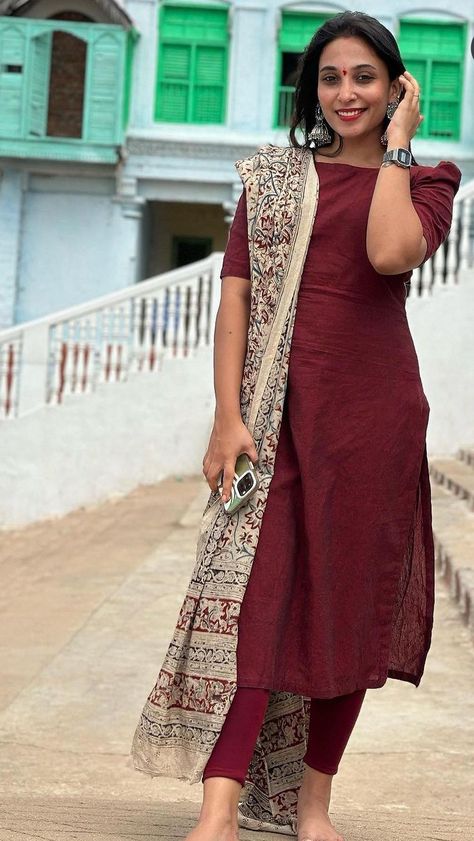 Buddha Print Kurti Designs, Tie And Dye Frock Design, Kalamkari Salwar Designs, Cotton Chudidar Dress Design, Stitched Kurta Designs Women, Kalamkari Churidar Designs, Silk Salwar Patterns, Kalamkari Kurti Designs Cotton, Badhni Design Kurti