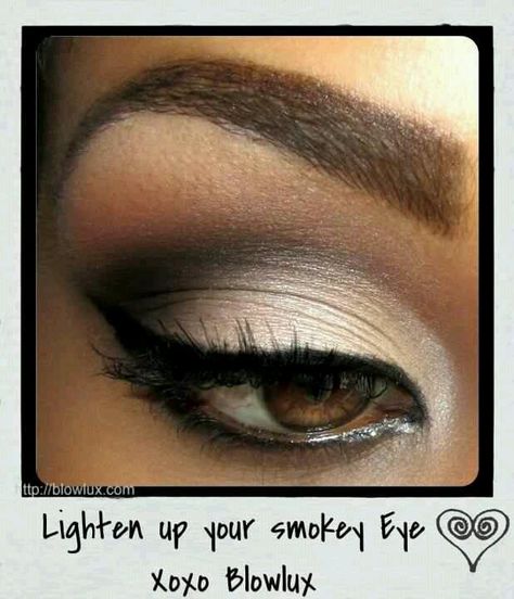 Brown And White Eyeshadow, White Eyeshadow, Black Smokey Eye, Black Eyeshadow, Caking It Up, Products Makeup, Eyeshadow Looks, Smokey Eye, Beauty Face