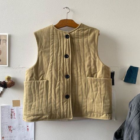 Sarah Johnson on Instagram: "The Quilted Gilet in 8oz tan twill. 💛🙏 for those who like to look like they fly fish. 🎣☝️ A new one for this months batch opening. Born from a few suggestions from you all. I will also offer it in ecru in the drop down menu but we haven’t made up a sample as of yet. The indigo and charcoal/navy versions will still be available too as well as most other pieces from the archive. 💙🙏 #uniform #everyday #fishing" Stitch Mood, Diy Vest, Hipster Clothing, Indigo Quilt, Quilted Gilet, Indigo Linen, House Coat, Diy Vetement, Mens Outfit Inspiration