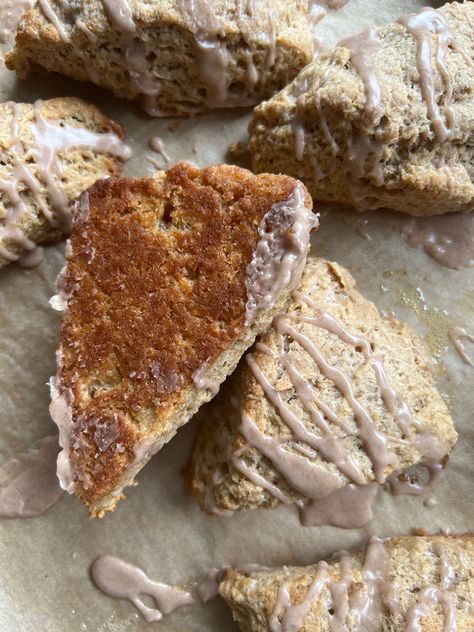 Cinnamon sugar scones Cinnamon Sugar Scones, Sourdough Scones, Cinnamon Scones Recipe, Cinnamon Chip Scones, Oat Scones, Cinnamon Scones, Scones Recipe Easy, Butter Cinnamon, Cinnamon Chips