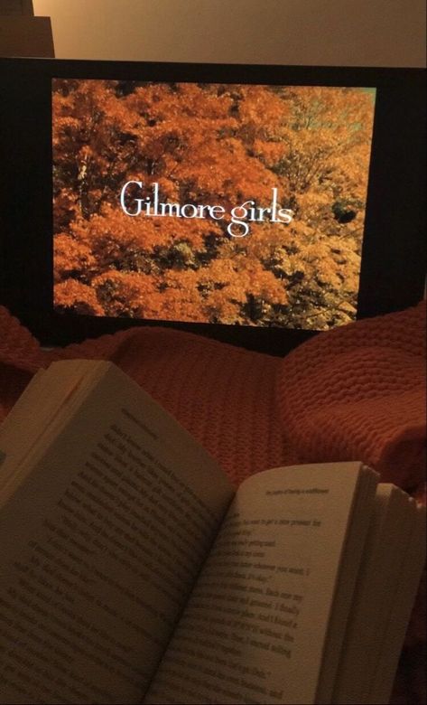 Herbst Bucket List, Gilmore Girls Seasons, Fall Mood Board, Fall Mood, Try On Haul, Autumn Quotes, Season Of The Witch, Fall Activities, Autumn Vibes