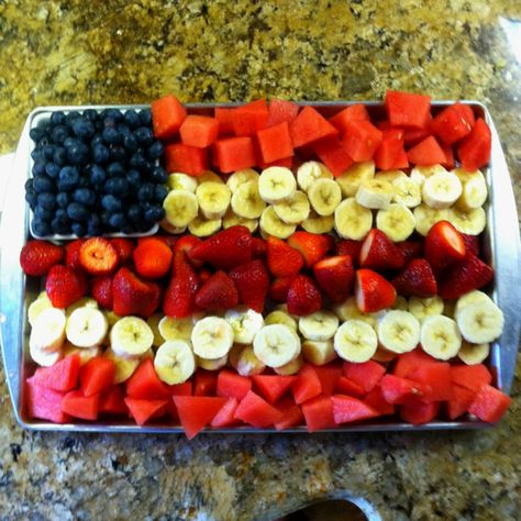 Fourth of July fruit platter: blueberries, watermelon, bananas, & strawberries. Fourth Of July Fruit Platter, Labor Day Fruit Tray, Flag Fruit Tray, Fruit Pizza Flag 4th Of July, Usa Fruit Tray, Watermelon Boats Fruit Bowls, Watermelon Boat Fruit Bowls, Fourth Of July Fruit, 4th Of July Watermelon