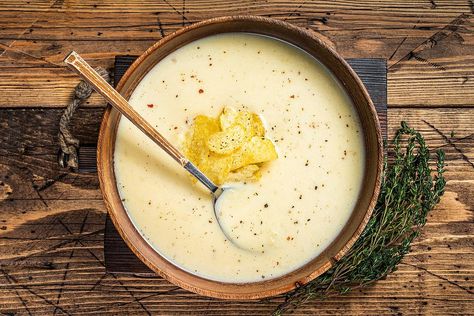 Leftover Mashed Potatoes Soup, Simple Potato Soup, Potato Bisque, Mashed Potato Soup, 30seconds Food, Quick Soup Recipes, Cooks Country, Bisque Soup, Crunchy Potatoes