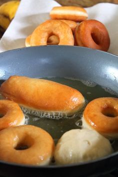 Yeast Doughnuts, Doughnut Recipe Easy, Recipes With Yeast, Yeast Donuts, Homemade Donuts Recipe, Homemade Doughnuts, Sweet Dough, Homemade Donuts, Doughnut Recipe