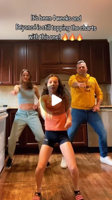 Group Dance Videos, Dances To Do With Friends, Funny Dance Videos, Dance Video Song, Singing Talent, Beyonce Family, Fun Dances, Beyonce Songs, Dance Workout Routine