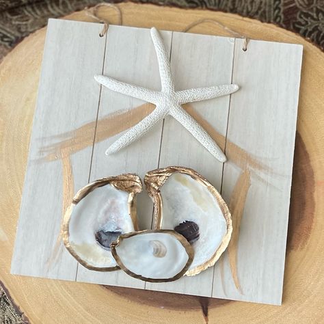 8” X 8” Christmas Nativity Wall Hanging Art Piece - Gold Oyster Resin Art, Shell Stepping Stones, Coastal Winter Decor, Christmas Shell Art, Crab Shell Crafts, Oyster Nativity, Oyster Shell Nativity, Oyster Christmas, Apothecary Wall