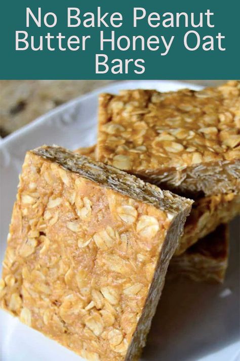 No bake peanut butter honey oat bars and a cup of coffee with vanilla Simply Pure creamer is a great way to start your day or wrap you your afternoon. #snacks #nobake #peanutbutter #breakfast Honey Oat Bars, Oatmeal Bars Healthy, Oat Bar Recipes, Mousse Au Chocolat Torte, Workout Smoothie Recipes, Snack Sani, Peanut Butter Oatmeal Bars, Peanut Butter Oats, No Bake Peanut Butter