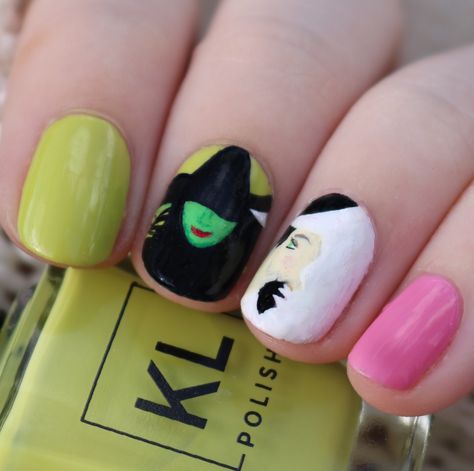 Wicked Musical Nail Designs, Wicked Nail Art, Wicked The Musical Nails, Wicked Nails Designs, Musical Theatre Nails, Wicked Themed Nails, Wicked Musical Nails, Elphaba Nails, Wicked Inspired Nails