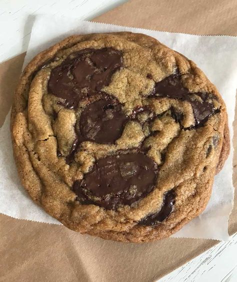 Famous Bakery Recipes, Bouchon Bakery Recipes, Thomas Keller Recipes, Bakery Style Chocolate Chip Cookies, Bakery Chocolate Chip Cookies, Bouchon Bakery, Dorie Greenspan, Thomas Keller, Big Chocolate