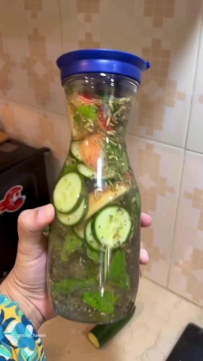 Water For Clear Skin, Detox Water For Clear Skin, Eye Health Remedies, Detox Water Recipe, Flush Out Toxins, Immunity Boost, Detox Water Recipes, Skin Detox, Healthy Juice Recipes