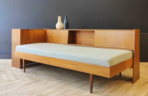 Daybed As Bed, Mid Century Single Bed, Thuma Daybed, Unique Daybeds, Mcm Daybed, Daybed Office, Mid Century Daybed, Mid Century Sofa Bed, Daybed Couch