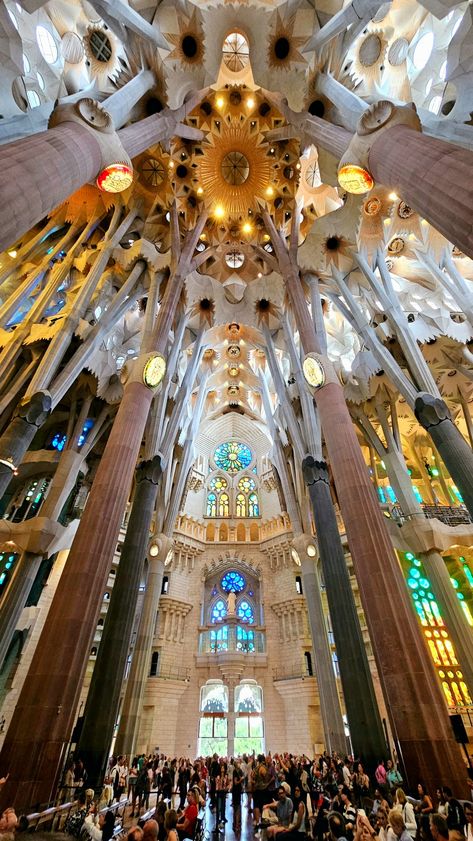 Gaudí architecture, Barcelona Barcelona Visit, Barcelona Spain Aesthetic, Barcelona Vibes, Architecture Barcelona, Gaudi Mosaic, Barcelona Photography, Barcelona Aesthetic, Gaudi Architecture, Barcelona Architecture