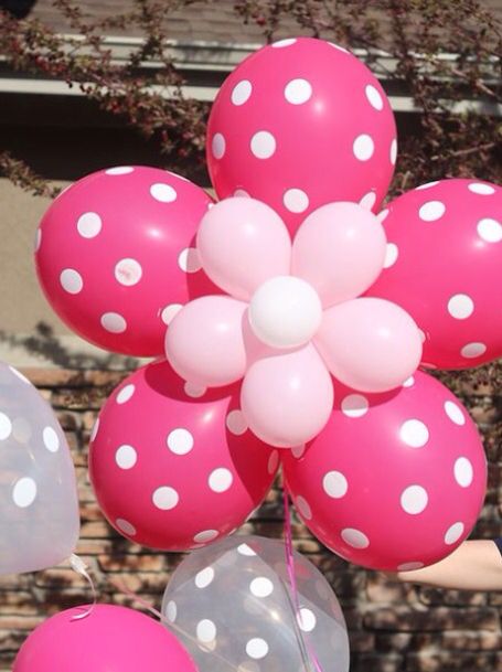 Poke a dot balloons Doc Mcstuffins Birthday Party Ideas, Flower Balloons, Doc Mcstuffins Birthday Party, Doc Mcstuffins Party, Doc Mcstuffins Birthday, Idee Babyshower, Minnie Mouse Birthday Party, Doc Mcstuffins, Balloon Flowers