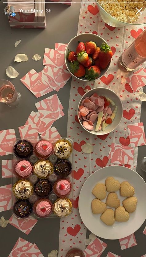 Cupids Cowgirl Party, Galentine Party Aesthetic, Galentines Day Girls Aesthetic, Galentines Party Ideas Girls Night Aesthetic, Galentines Inspo Aesthetic, Febuary Girl Asthetic, Aesthetic Galentines Party, Galentines Aesthetic Party, Galentines Day Aesthetic