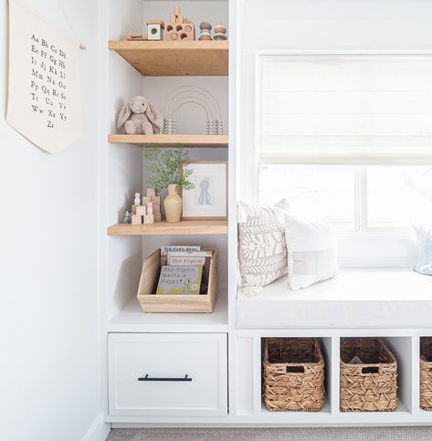 #nursery #nurserystyle #nurserydecor #nurserydesign #nurseryshelves #nurseryinspo #diy #diyshelves #shelves Nursery With Built In Bookshelves, Nook Nursery, Diy Built In, Playroom Shelves, Nursery Makeover, Nursery Shelves, Playroom Design, Big Girl Rooms, Baby On The Way