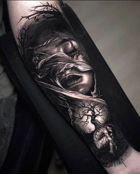 Gotik Tattoo, Arm Tattoos For Guys Forearm, Egyptian Tattoo Sleeve, Girl Face Tattoo, Realistic Tattoo Sleeve, Scary Tattoos, Black Girls With Tattoos, Warrior Tattoos, Cool Chest Tattoos