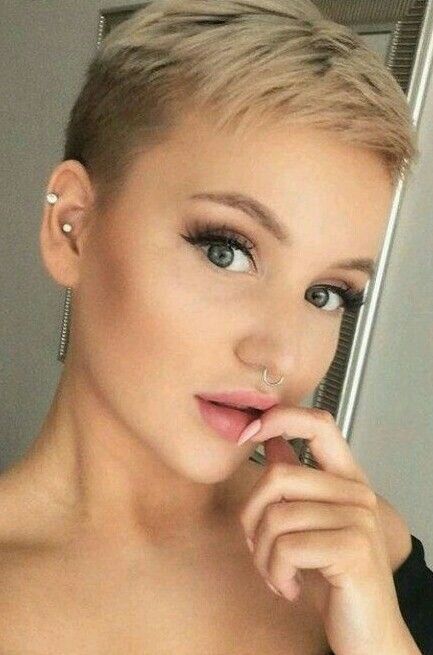 Born pixie haircut is a very short haircut with an edgy texture. The sides and back are cut shorter with a little longer layer on the top or crown area. Born pixie cut is a women haircut about half an inch to two inches length Mullet haircut 😍 #kpopidol #mullethaircutforboys #kpophaircut @hairology https://youtu.be/nzrfuC2Tw-w Super Short Pixie Cuts, Spring Hair Color Trends, Sandy Blonde Hair, Super Short Pixie, Short Textured Hair, Super Short Haircuts, Really Short Hair, Very Short Haircuts, Short Hair Pixie Cuts