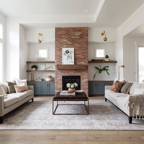 Lauren Smyth’s Instagram post: “Warm and cool tones on their best behavior for this fireplace wall. Here I used @sherwinwilliams Roycroft Pewter on the cabinets, a custom…” Roycroft Pewter, Fireplace Built Ins, Neutral Living Room, Home Fireplace, Studio Mcgee, Brick Fireplace, Fireplace Wall, Home Remodel, Living Room Inspo