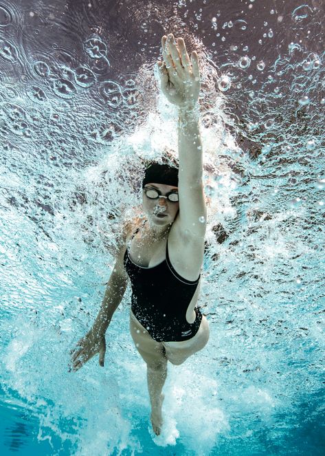 Swim Team Senior Pictures #swim #team #senior #pictures #iowa #underwater #nikon #pool #ocean #highschool Swimming Senior Pictures, Swimming Photography, Swimming Photos, Swimming Motivation, Swimming Pictures, Swimmer Problems, Swimming Benefits, Swimming World, Swimmers Life