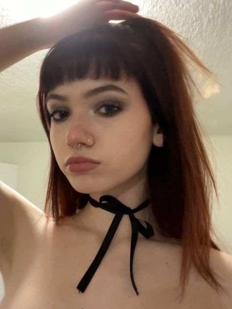 Micro Bangs Makeup, Long Black Hair With Bangs Grunge, Micro Bangs Haircut, Baby Bangs Wolf Cut, Microbangs Hairstyles, Micro Bangs Goth, Micro Curtain Bangs, Long Hair Baby Bangs, Whispy Baby Bangs