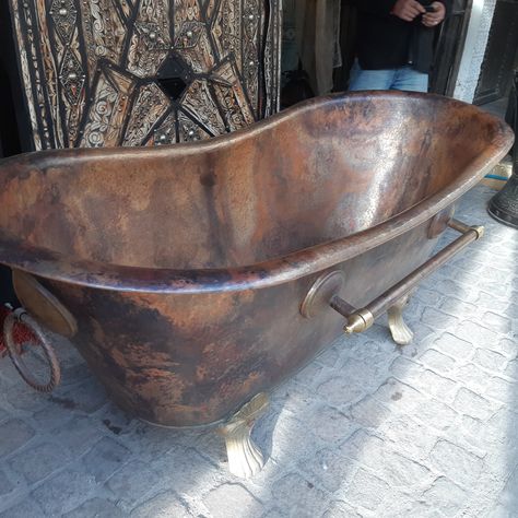 Bathtub Vintage, Copper Bathtub, Copper Tub, Slipper Bath, Copper Bath, Copper Bathtubs, Elegant Rings, Freestanding Tub, Bathroom Decorating