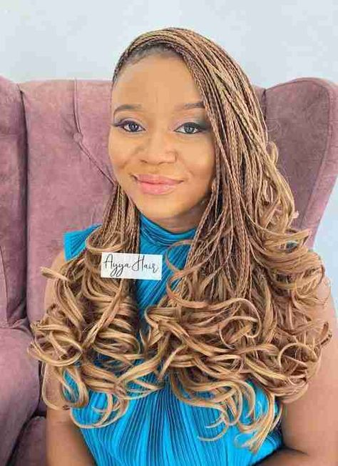 French Curl Braids Hairstyles, Crochet Hair Styles Freetress, Side Swept Braid, French Curl Braids, Curl Braids, Black Women Braids, Twist Curls, Women Braids, Curly Braids