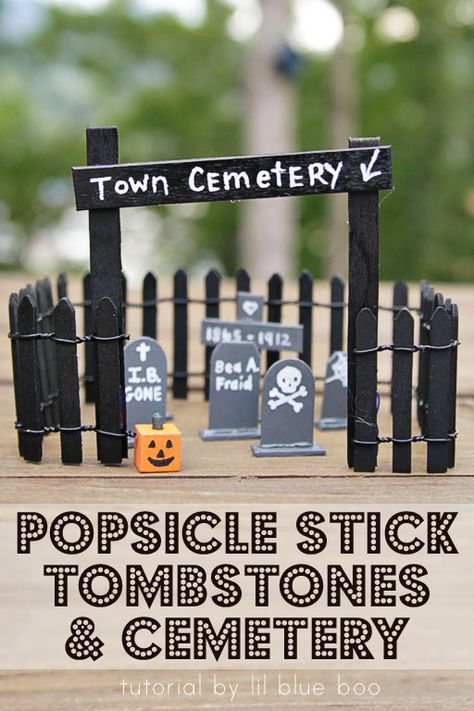 How to make these miniature popsicle stick tombstones and cemetery for a fun Halloween tablescape or fairy village addition MichaelsMakers Lil Blue Boo Diy Halloween Village, Halloween Fairy Garden, Halloween Village Display, Haunted House Diy, Dollhouse Halloween, Halloween Tablescape, Casa Halloween, Fairy Village, Halloween Fairy