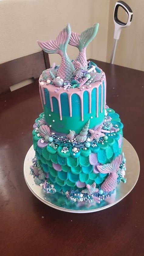 Mermaid Birthday Party Food, 8th Birthday Cake, 6th Birthday Cakes, 5th Birthday Cake, Little Mermaid Cakes, Mermaid Birthday Party Decorations, Mermaid Theme Birthday Party, Mermaid Cupcakes, Mermaid Birthday Cakes