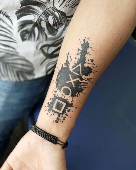 Playstation Tattoo, Stammestattoo Designs, Video Game Tattoos, Gamer Tattoos, Pola Tato, Video Game Tattoo, Forearm Sleeve Tattoos, Geniale Tattoos, Gaming Tattoo