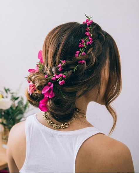 Dutch Flower Braid Tutorial | This boho braid tutorial is absolutely stunning with the bright pink flowers. Flower Crown Hairstyle Half Up, Dutch Flower Braid, Diana Hair, Wedding Hairs, Woman With Flowers, Engagement Hairstyles, Flower Braids, Braided Hairdo, Flowers In Her Hair