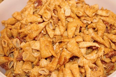 who needs caramel corn when you can make CARAMEL BUGLES? Caramel Bugles, Bugles Snack Mix, Cheerleading Competition, Chex Mix Recipes, Youngest Daughter, Snack Mix Recipes, Recipes Appetizers And Snacks, Chex Mix, Salty Snacks