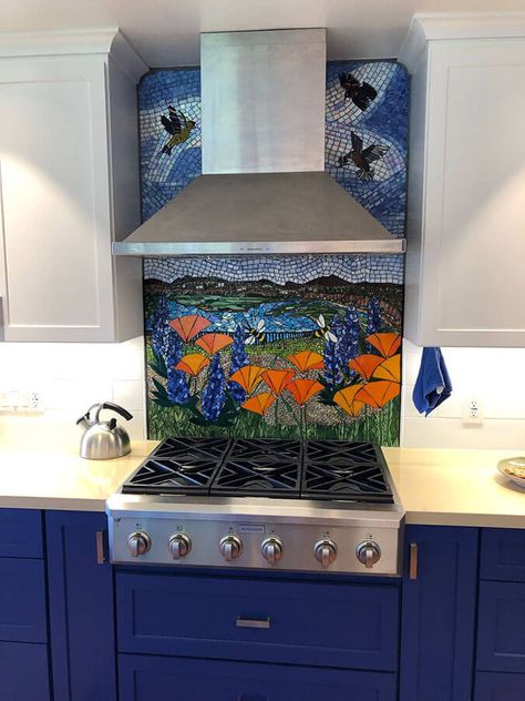 Mosaic Art Backsplash Kitchen, Kitchen Backsplash Mosaic Ideas, Funky Tile Backsplash, Mosaic Tile Behind Stove, Diy Mosaic Backsplash Kitchen, Mosaic Behind Stove, Back Splashback Kitchen Ideas Diy, Behind Oven Backsplash, Interesting Backsplash Ideas