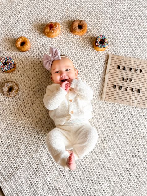 Two Month Picture Ideas, 5 Month Milestone Pictures, Half Dozen Donut Photoshoot, First Year Monthly Picture Ideas, 6 Month Old Milestones Photo Ideas, 6 Month Photo Shoot Babygirl, Simple 6 Month Photoshoot, Donut Half Birthday Pictures, 5 Month Picture Ideas