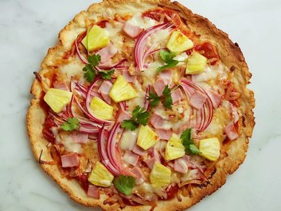 Quick and easy Gluten-Free Pineapple and Ham Pizza from the Food Network Kitchen #glutenfree #pizza Ham Pizza Recipes, Pineapple Pizza Recipes, Ham And Pineapple Pizza, Gluten Free Pizza Recipes, Gluten Free Ham, Gluten Free Pizza Dough, Ham Pizza, Quick Pickled Onions, Pineapple Pizza