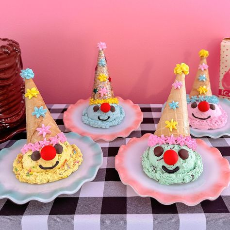 @ohmykitsch | Instagram Clown Ice Cream Cones, Clown Sundae, Clown Cookies, Ice Cream Clown, Clown Ice Cream, Faux Ice Cream, Clown Bear, Funky Food, Clown Stuff