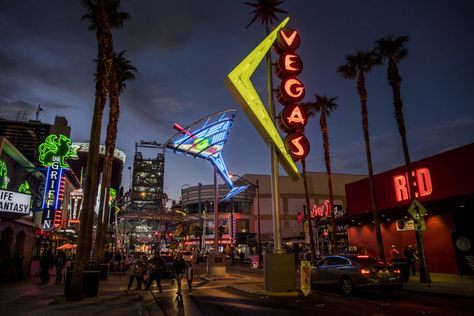 Photo by Fremont East Joe Buglewicz of Las Vegas News Bureau Downtown is old. It's new. It's everything. It's where Las Vegas as we know it began and where the future is taking shape. Yet the neighborhood isn't always easy to put into perspective. While the Strip dominates the tourist market with a clearly defined four-mile stretch of Las Vegas Boulevard, Downtown is a collection of pockets that add up to a neighborhood that can be hard to... Las Vegas Boulevard, Old Vegas, Downtown Las Vegas, Neighborhood Guide, Art District, The Tourist, Vegas Baby, Financial District, Taking Shape