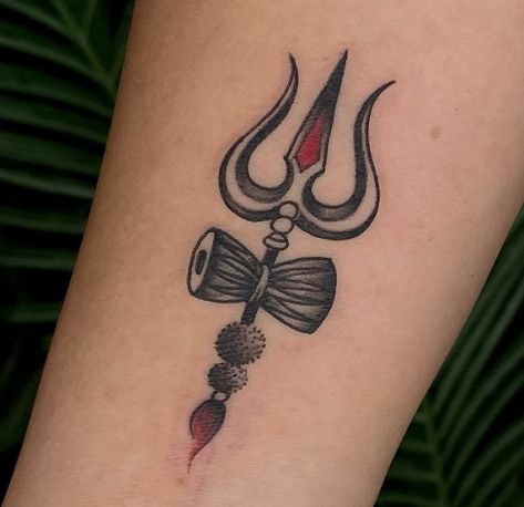 Latest 50 Trishul Tattoo Designs, With Meaning For Men and Women - Tips and Beauty Tattoo Designs With Meaning, Indian Tattoo Design, Trident Tattoo, Designs With Meaning, Trishul Tattoo Designs, Trishul Tattoo, Krishna Tattoo, Om Tattoo Design, Tattoo Design For Hand